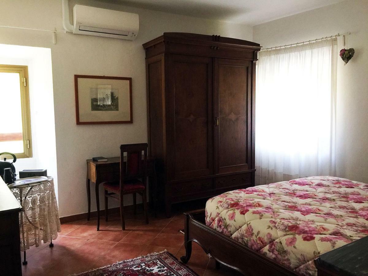 Bed and Breakfast Borgo Della Rocca Монтемурло Екстер'єр фото
