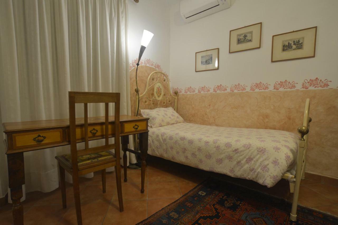 Bed and Breakfast Borgo Della Rocca Монтемурло Екстер'єр фото