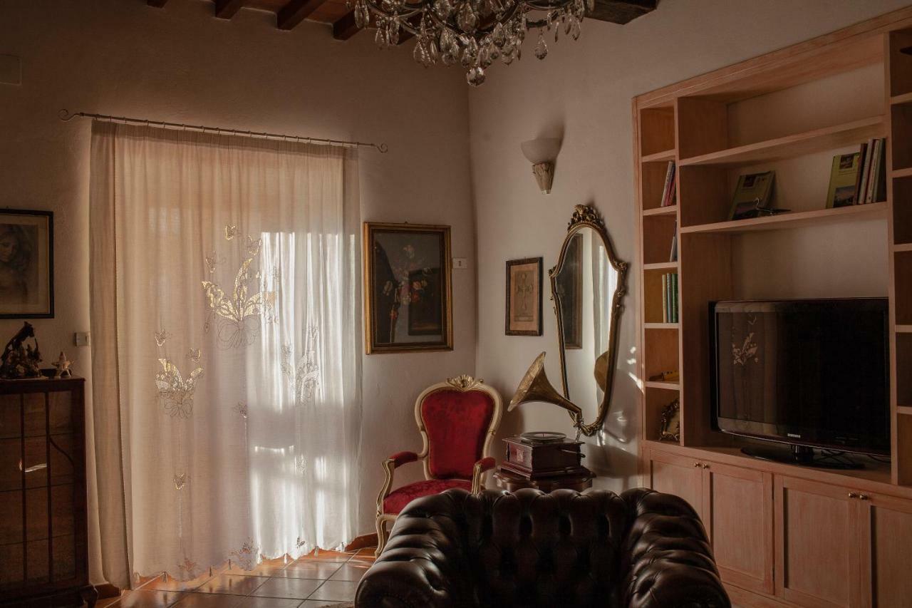 Bed and Breakfast Borgo Della Rocca Монтемурло Екстер'єр фото