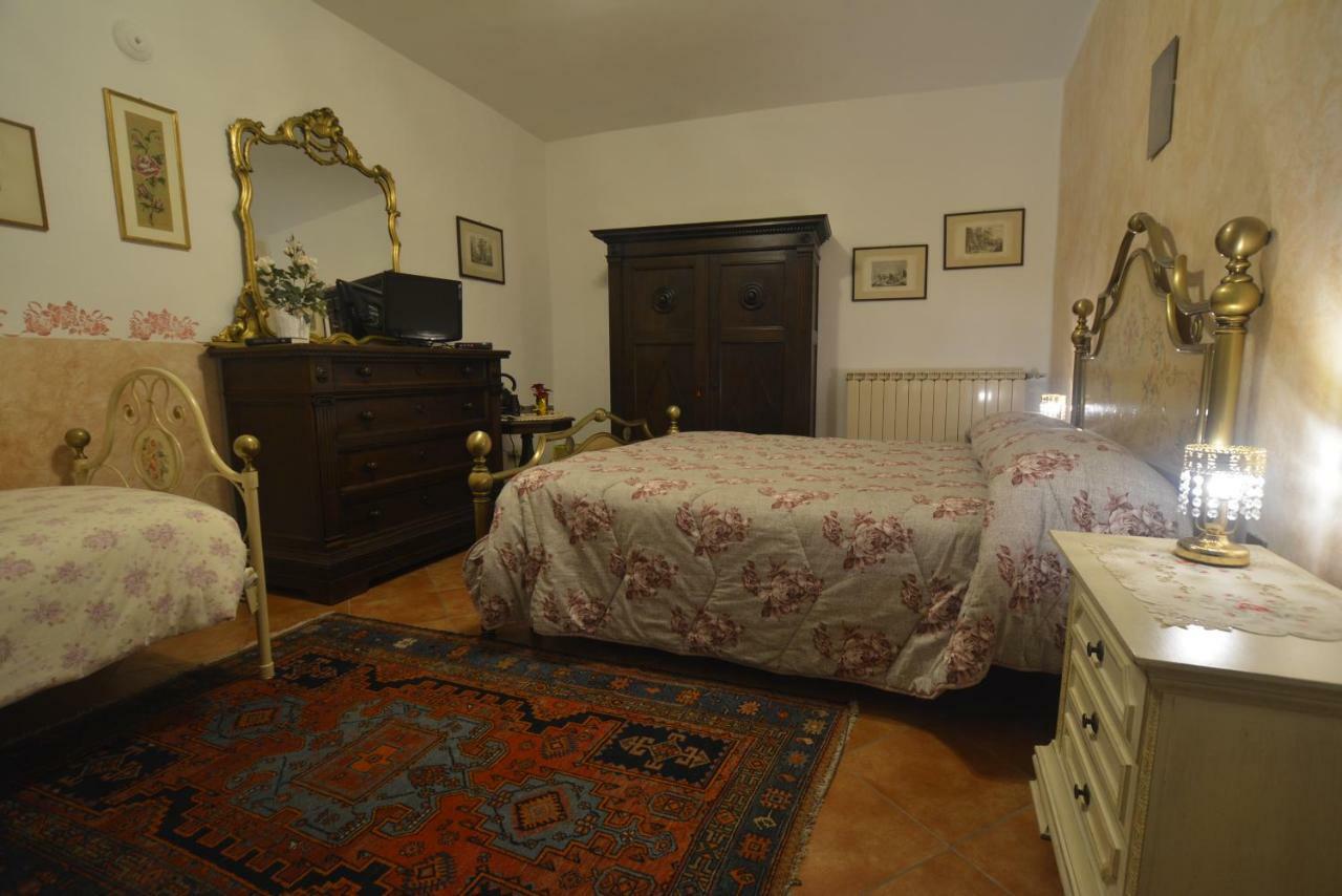 Bed and Breakfast Borgo Della Rocca Монтемурло Екстер'єр фото