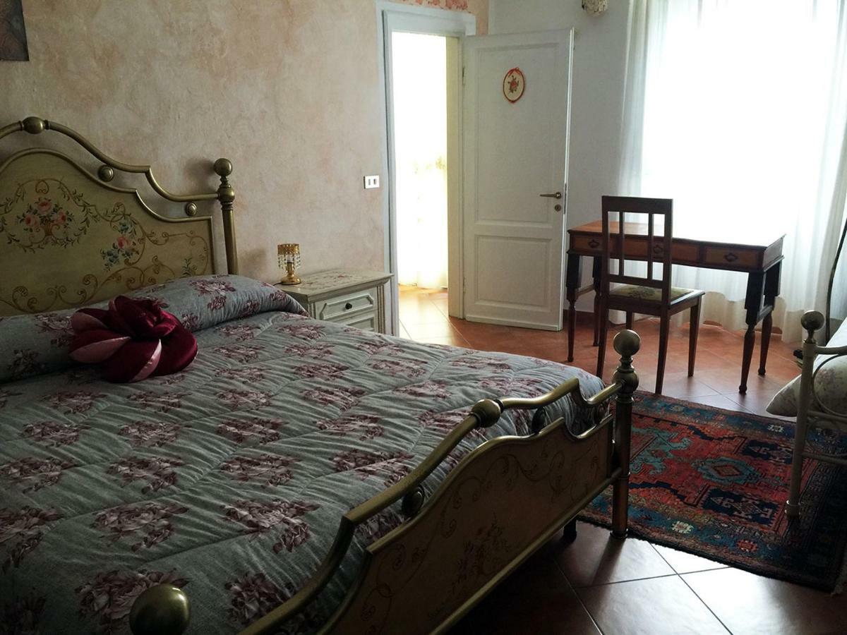 Bed and Breakfast Borgo Della Rocca Монтемурло Екстер'єр фото
