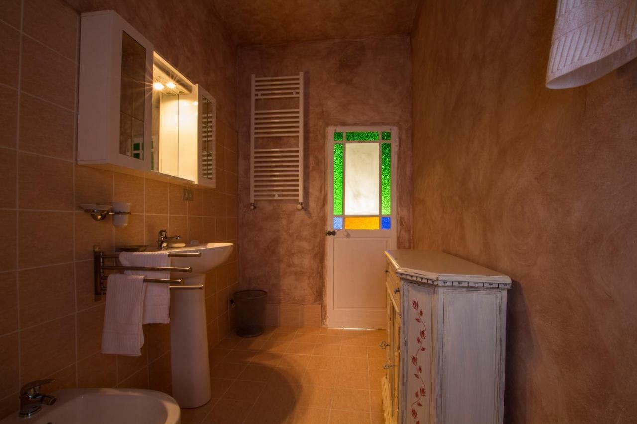 Bed and Breakfast Borgo Della Rocca Монтемурло Екстер'єр фото